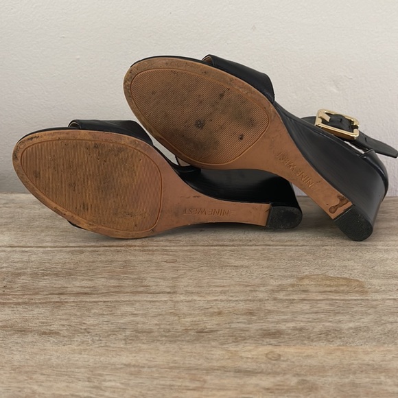 Nine West black ankle strap wedge sandals - Picture 9 of 13